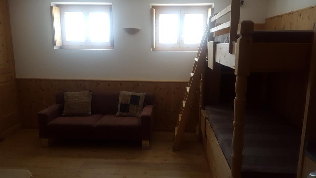 Relaxing Confortable Studio, Heated Garage, Skiroom Samedan Exteriör bild